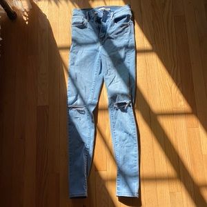 Women’s High Rise Skinny Levi Jeans